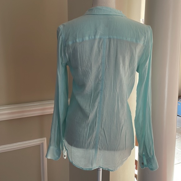 Lilly Pulitzer button down shirt sz S - Picture 4 of 7